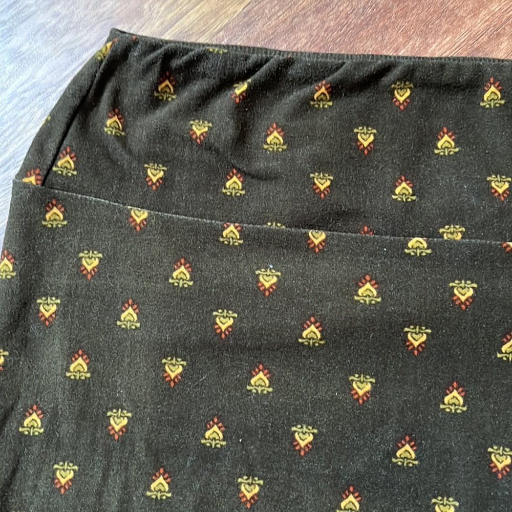 EUC LuLaRoe leggings - Picture 2 of 11